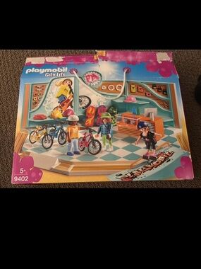 Playmobil City Life Bike Shop Playset - Pink & Teal 9402